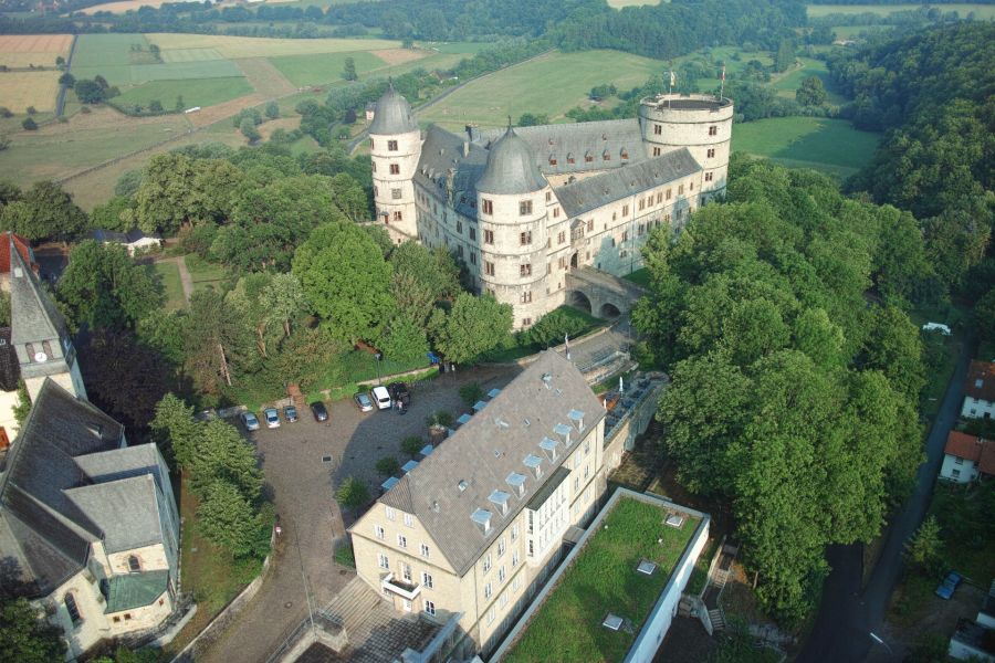 Luftaufnahme der Wewelsburg (Foto: AirRotorMedia für das Kreismuseum Wewelsburg)